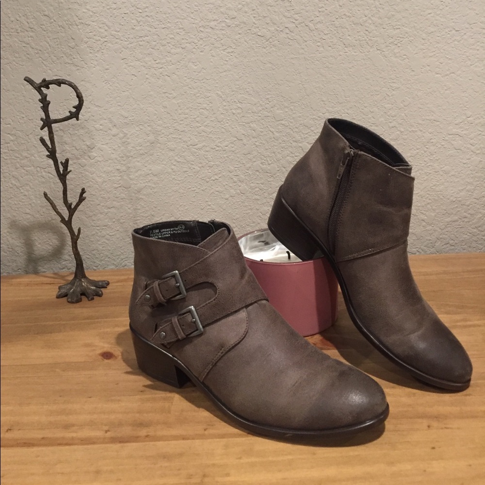 Urban Myth aerosoles booties