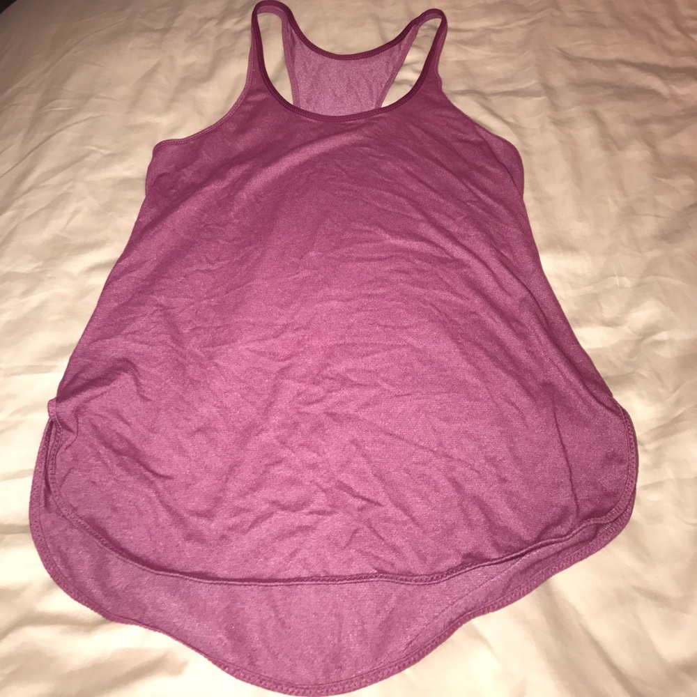 LULULEMON top