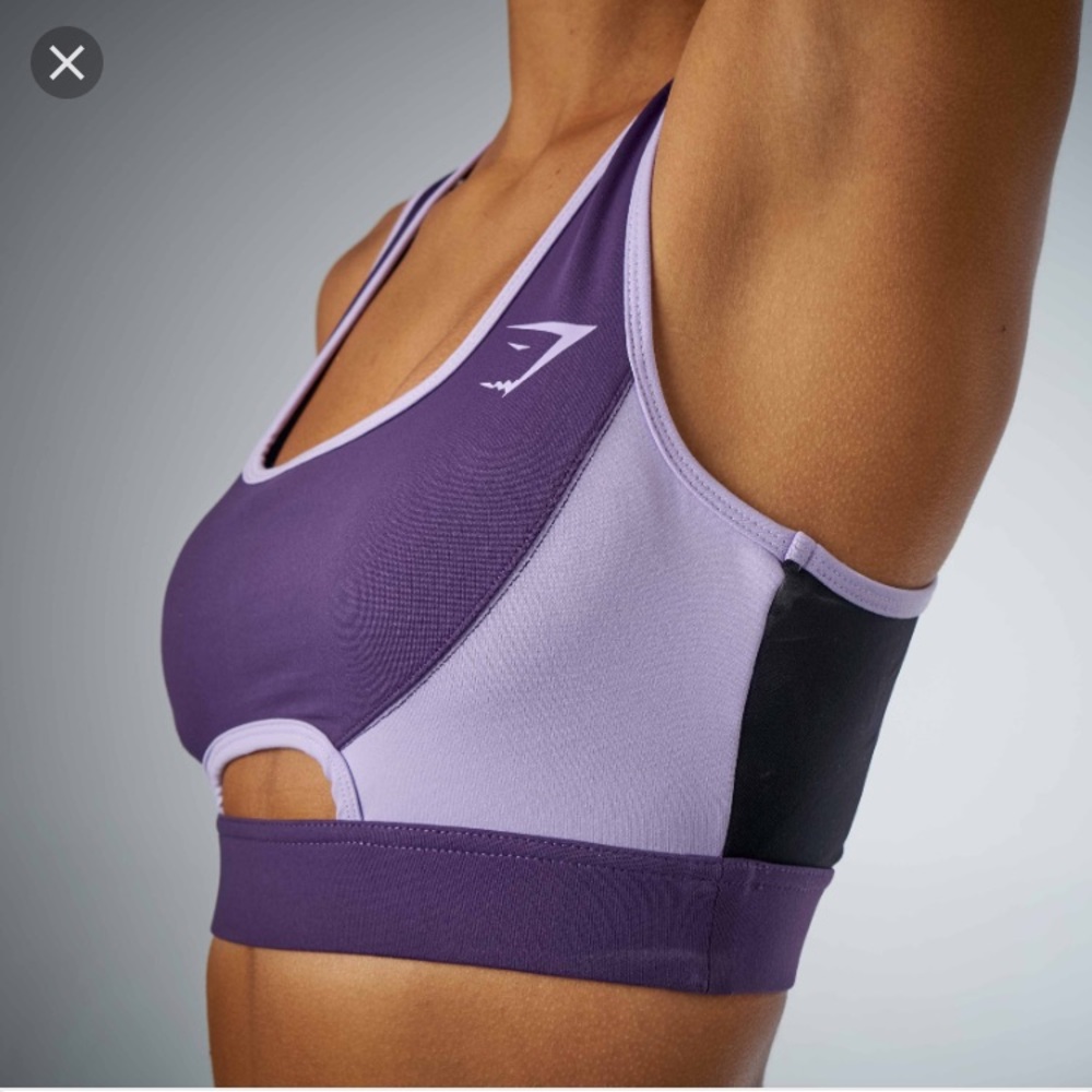 NWT gymshark Prism sports bra withlphone pocket!
