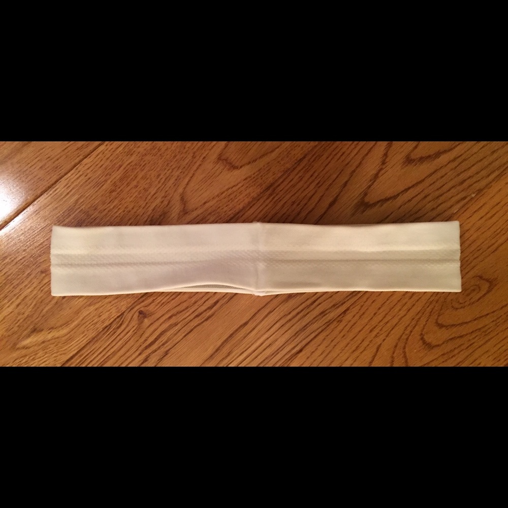 NWOT Lululemon headband