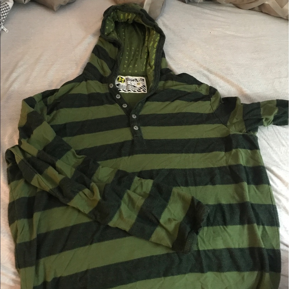Quicksilver green striped longsleeved T-shirt