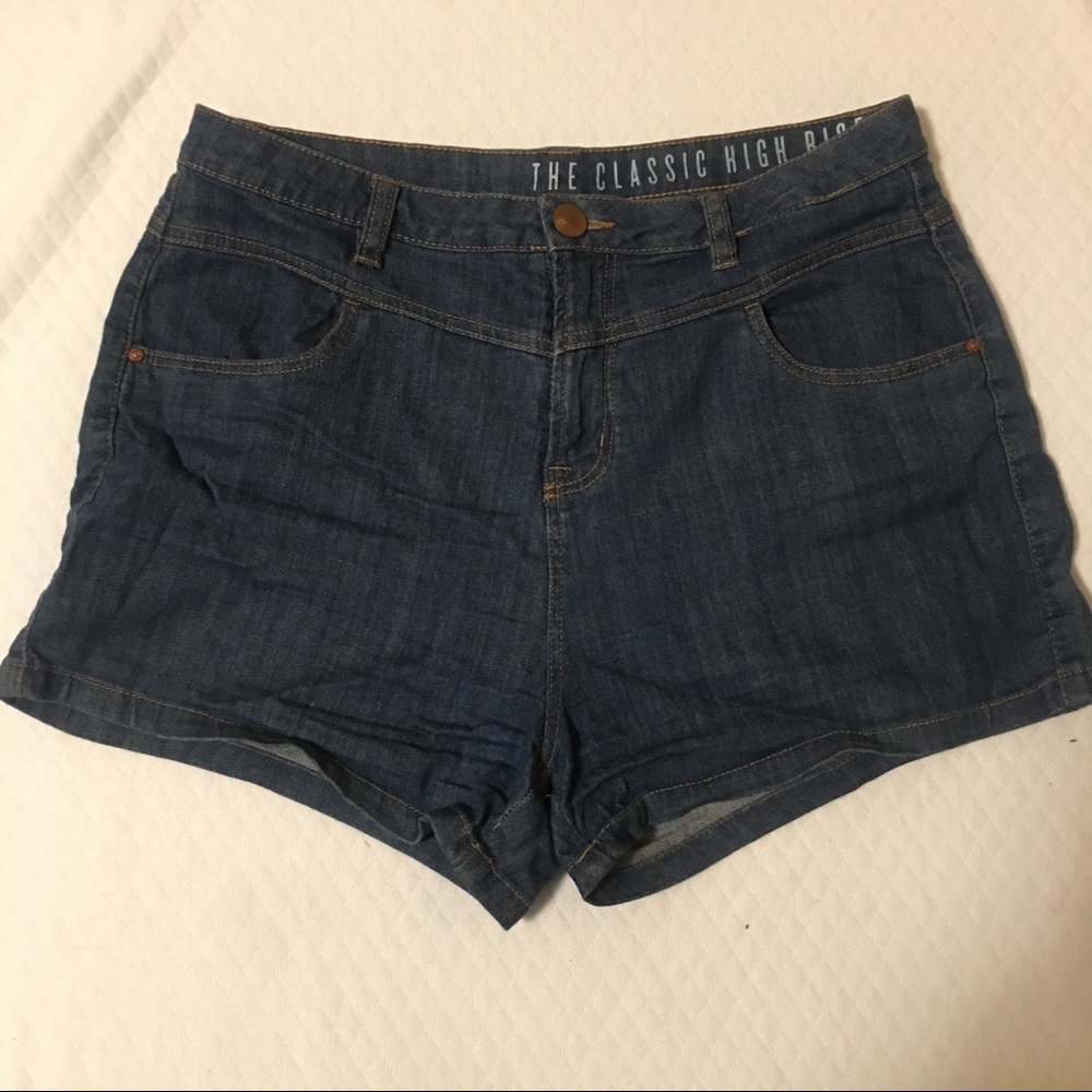 High waist jean shorts.