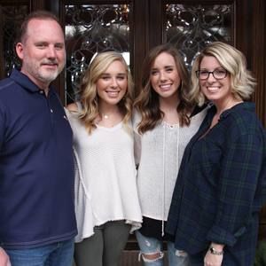 Meet your Posher, Laurie