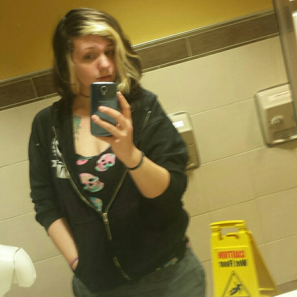 Meet your Posher, Kelsey