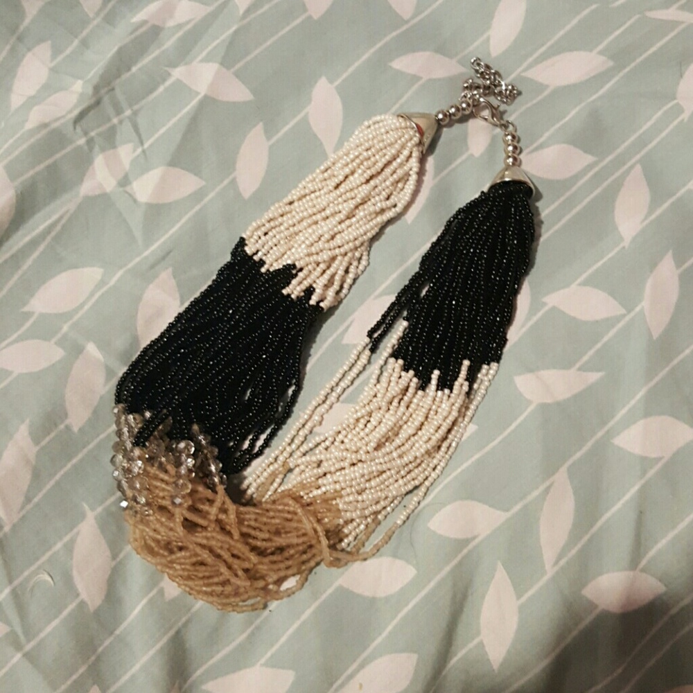 Van Heusen statement necklace