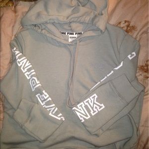 Cropped hoodie