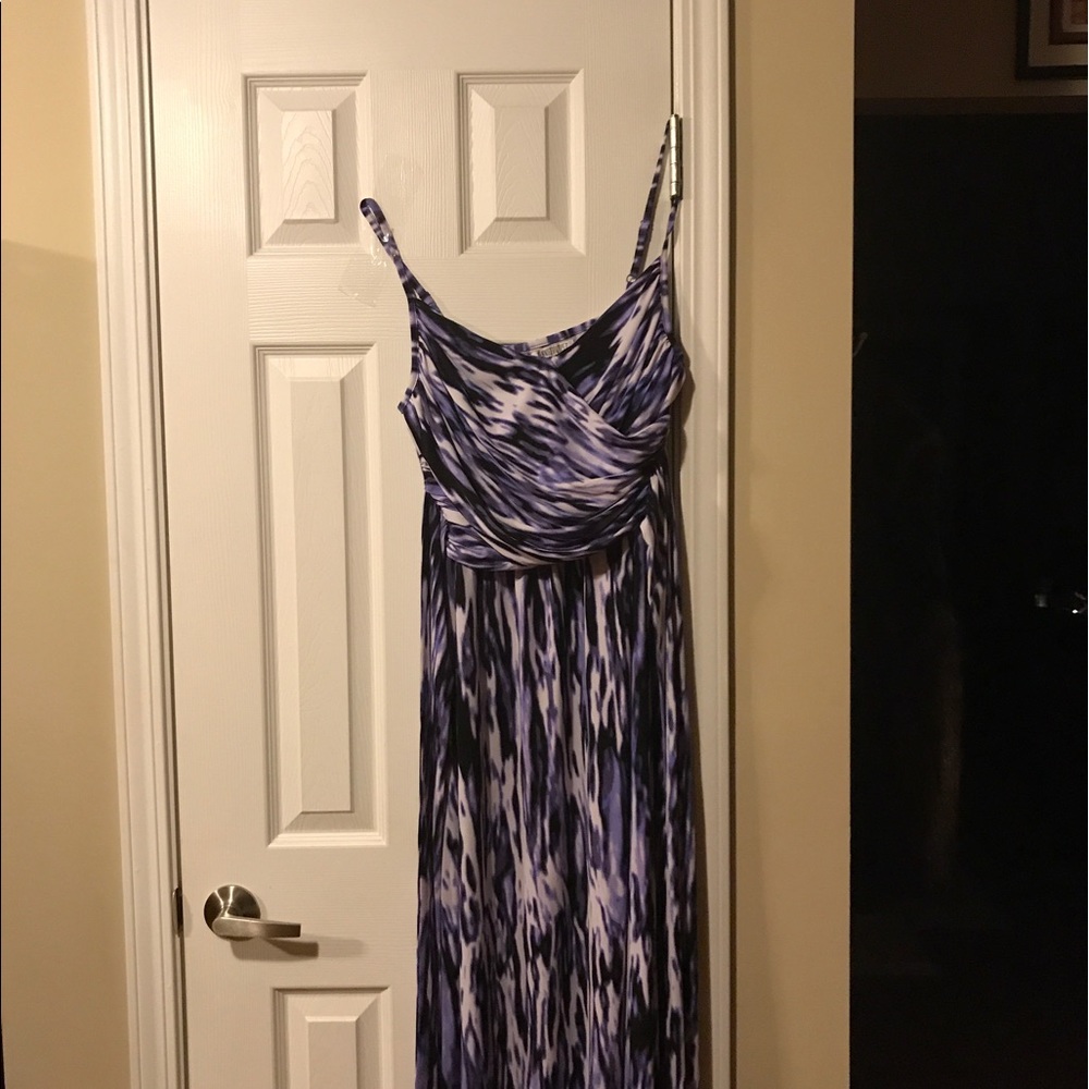 Jennifer Lopez dress purple and black