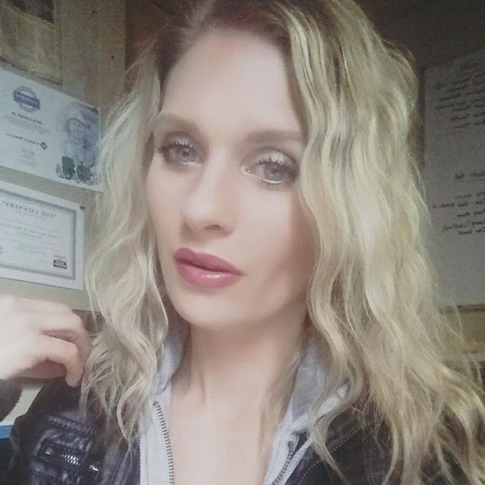 Meet your Posher, Sabrina