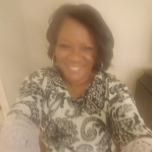 Meet your Posher, Debra