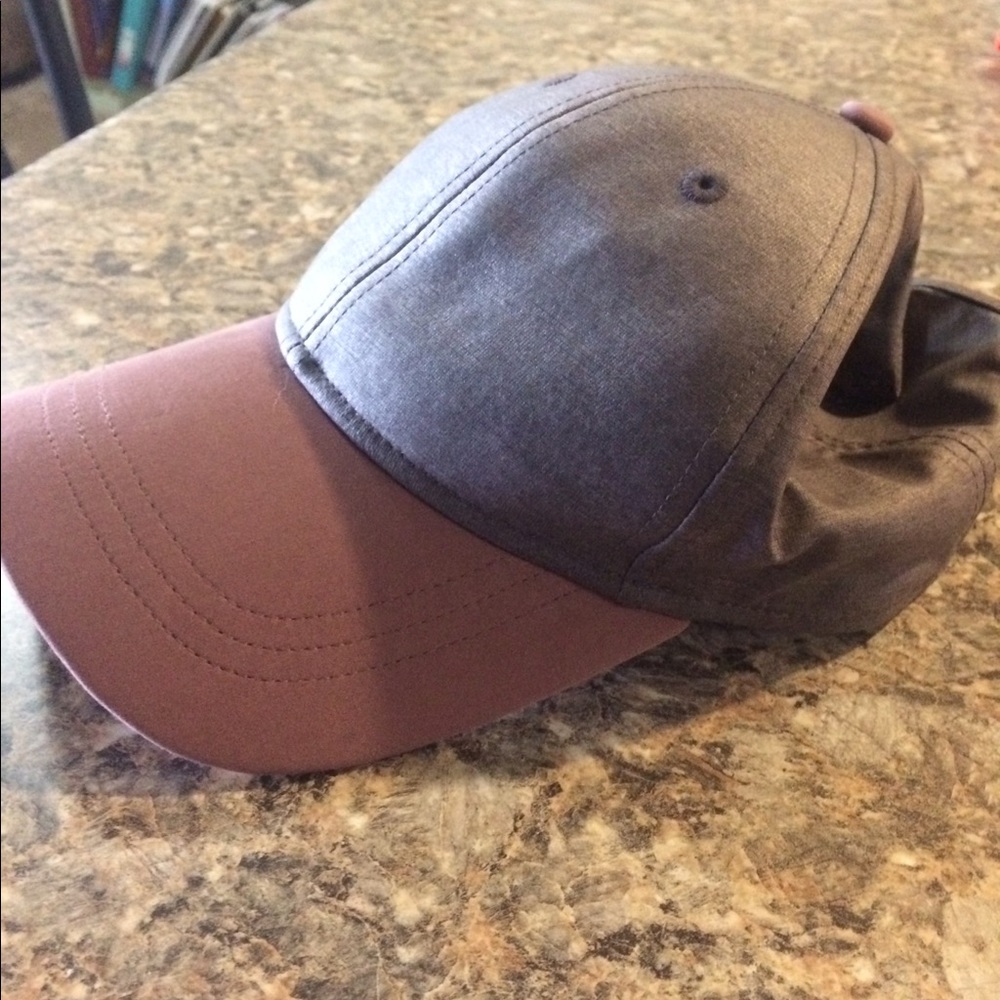 Lululemon hat