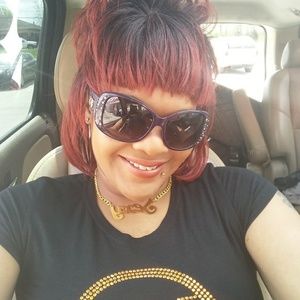 Meet your Posher, Andrea