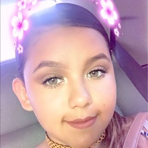 Meet your Posher, Natalie