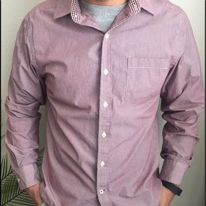 Izod | Slim-fit Pin-striped button up