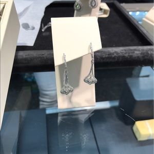 Meet your Posher, Viv