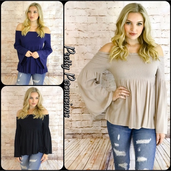 NWT Navy Off Shoulder Long Bell Sleeve Top - Picture 6 of 7