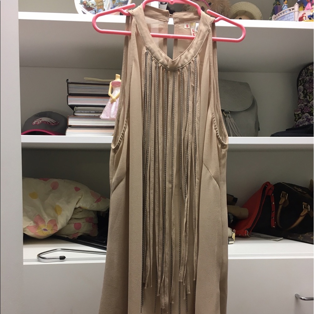 Shirt with fringes