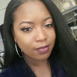 Meet your Posher, Brittney