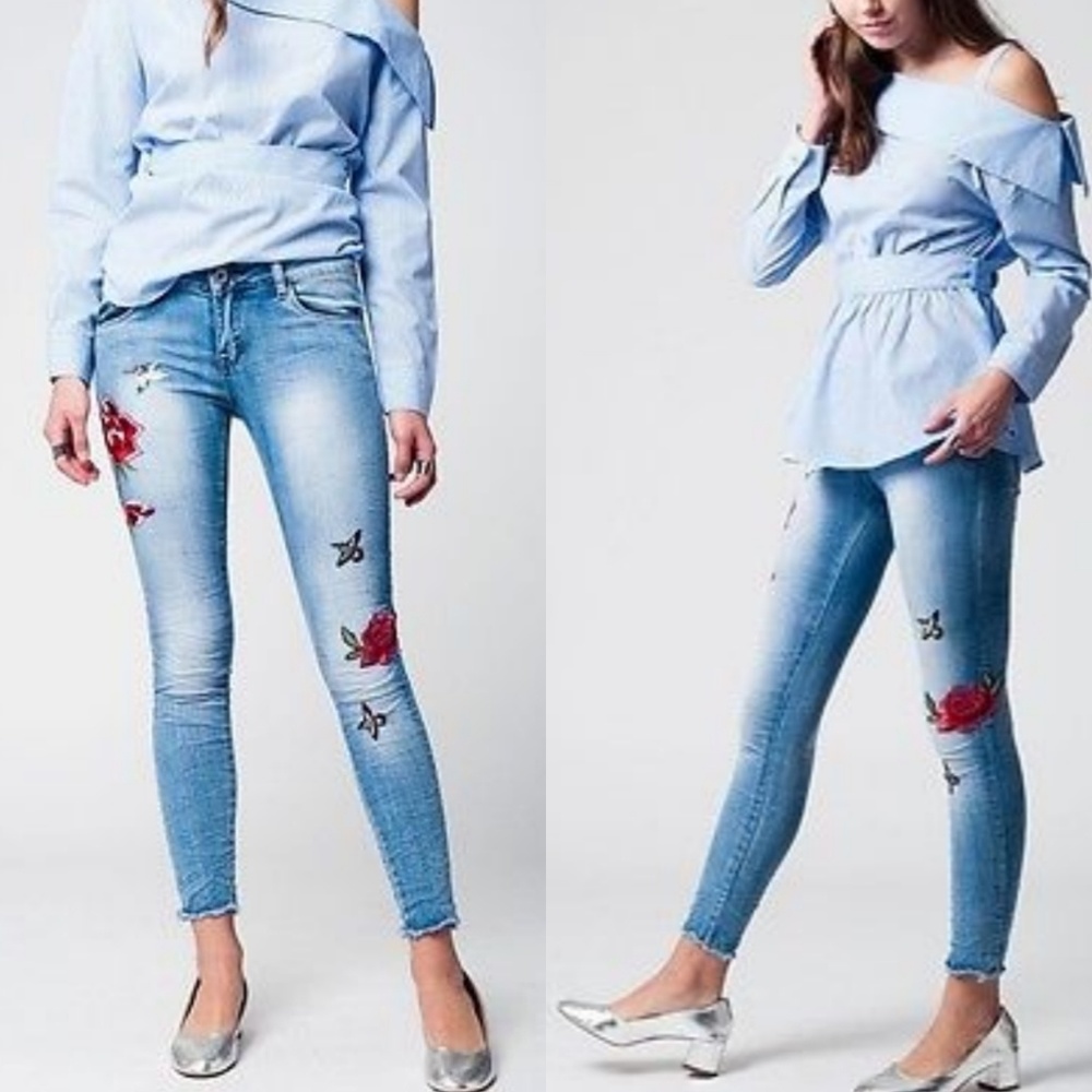 Embroidered distressed jeans roses Hummingbird - Picture 3 of 7