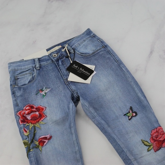 Embroidered distressed  jeans roses Hummingbird - Picture 7 of 7