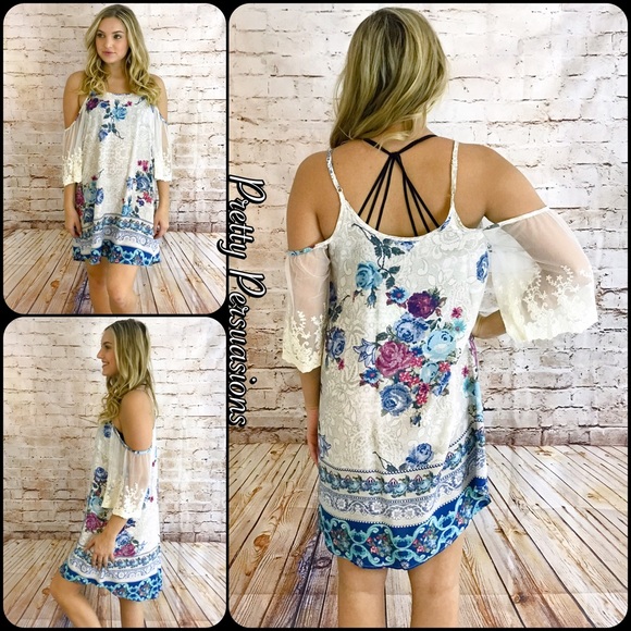 SOLD OUT‼️ Floral Lace Sleeve Cold Shoulder Dress - Picture 3 of 5