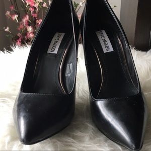 Steve Madden Black heels