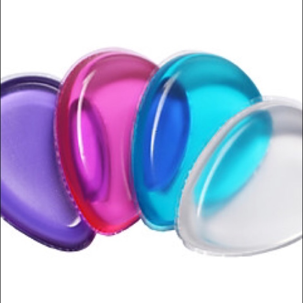 NEW Silisponge - Silicone Makeup Blender