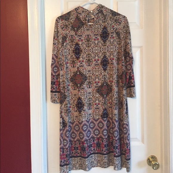 Dress - Picture 3 of 4