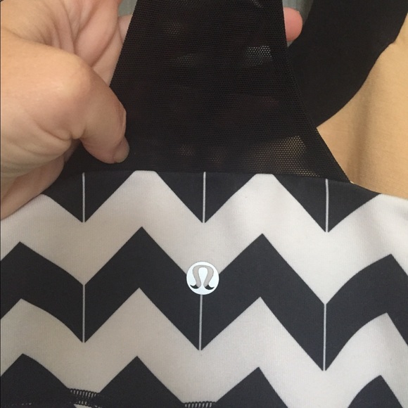 Lululemon tank - Picture 4 of 4