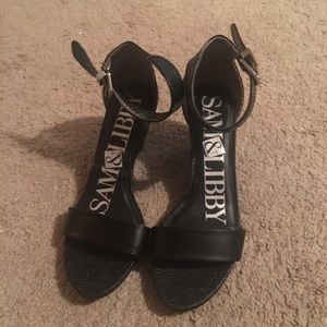 Sam & Libby Low Wedge Sandals