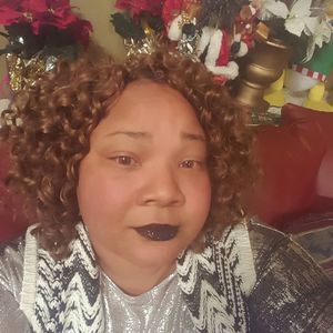 Meet your Posher, Latonya