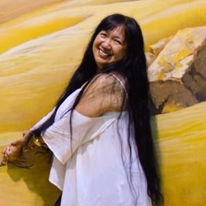 Meet your Posher, Cynthia