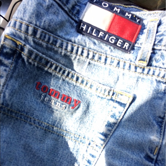 Vintage 90's Tommy Hilfiger Jean Cut Off Shorts 7 - Picture 4 of 4