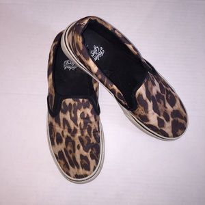 Leopard slip ons