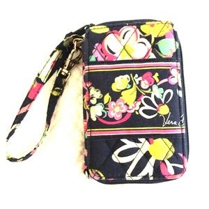 Vera Bradley Carry-it all Wristlet - Ribbons