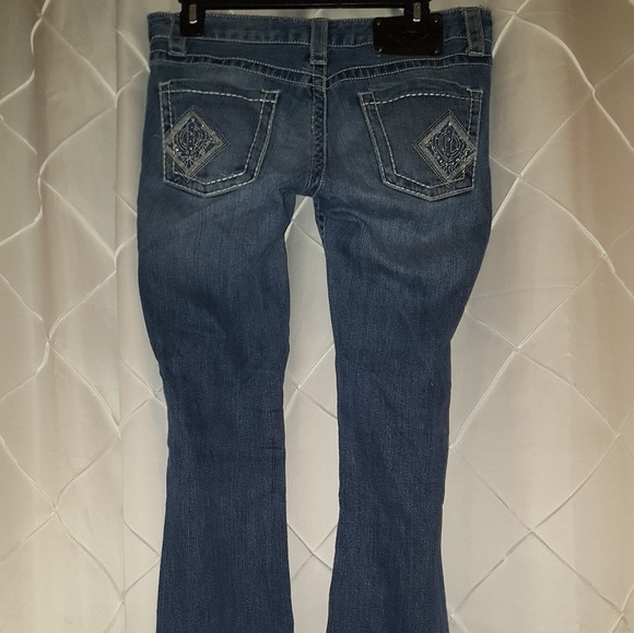 Jeans - Picture 2 of 4