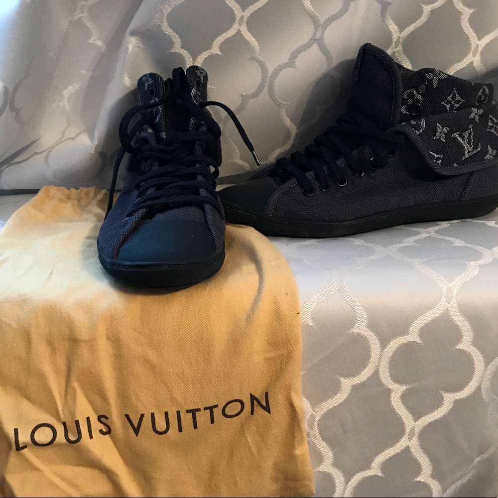 Louis Vitton sneakers "rare"