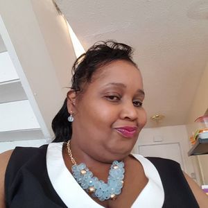 Meet your Posher, Daphne