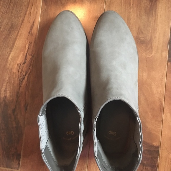 Gap Booties - Picture 2 of 6