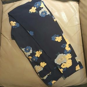 LuLaRoe Tall and Curvy Leggings