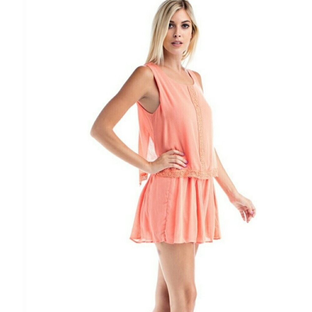 ❤️CLOSING SALE❤️ Peach sleeveless crochet romper
