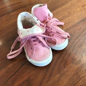 Gap pink tennis shoes