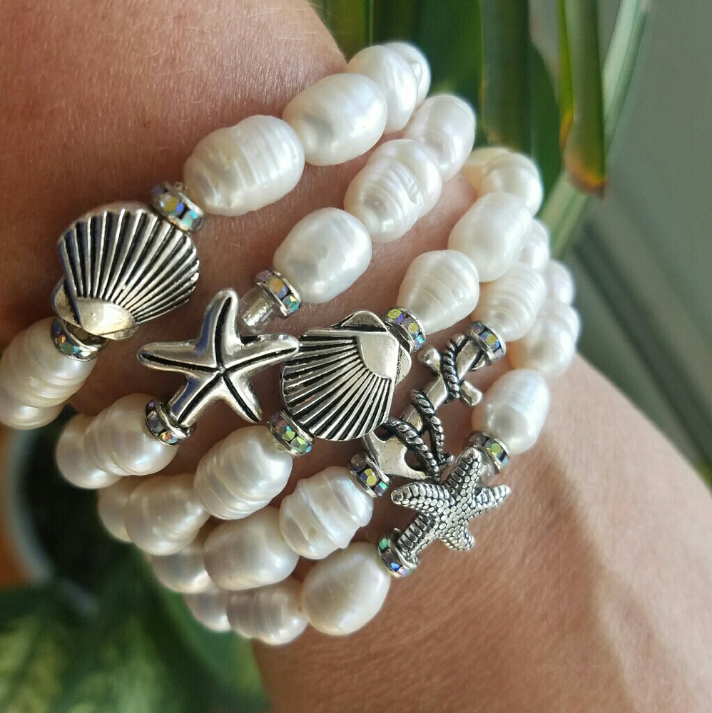 Set of 5 Freshwater Pearl Bracelets $220 NWT