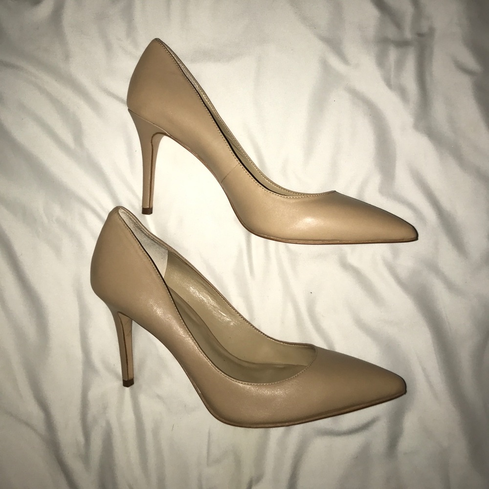 Mila Leather Pumps