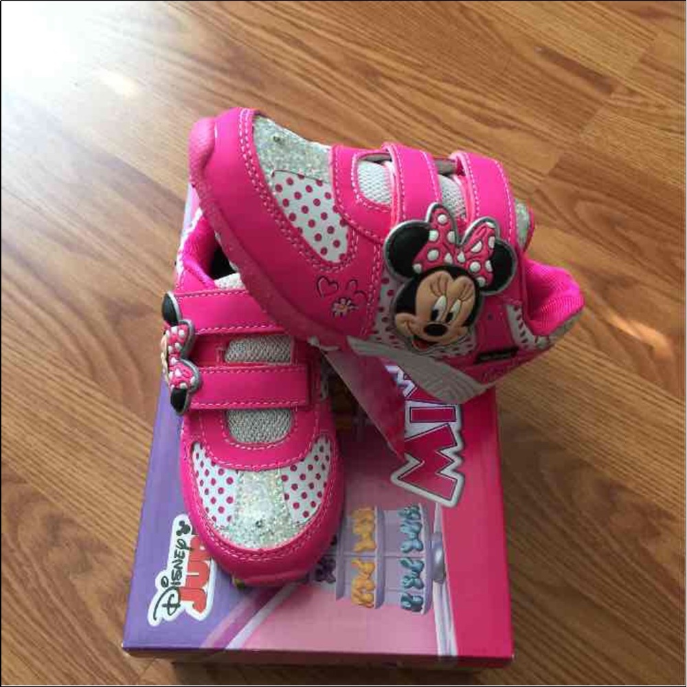 Disney Minnie light up sneaker