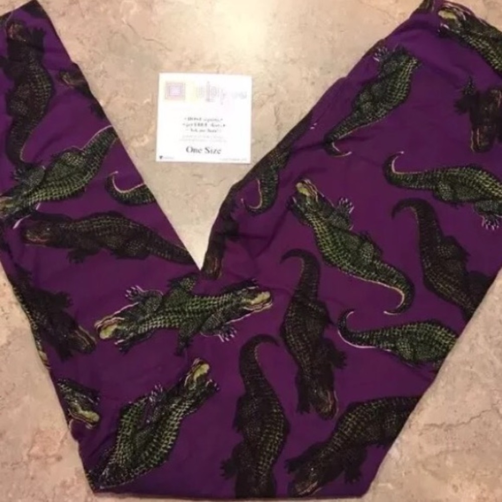 Purple Alligator leggings Lularoe OS NWT