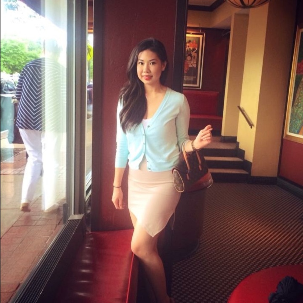 Lulu's tan asymmetrical skirt.