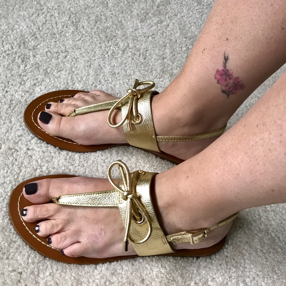POOF💨Kate Spade Carolina Flat Sandal GOLD - Picture 3 of 5