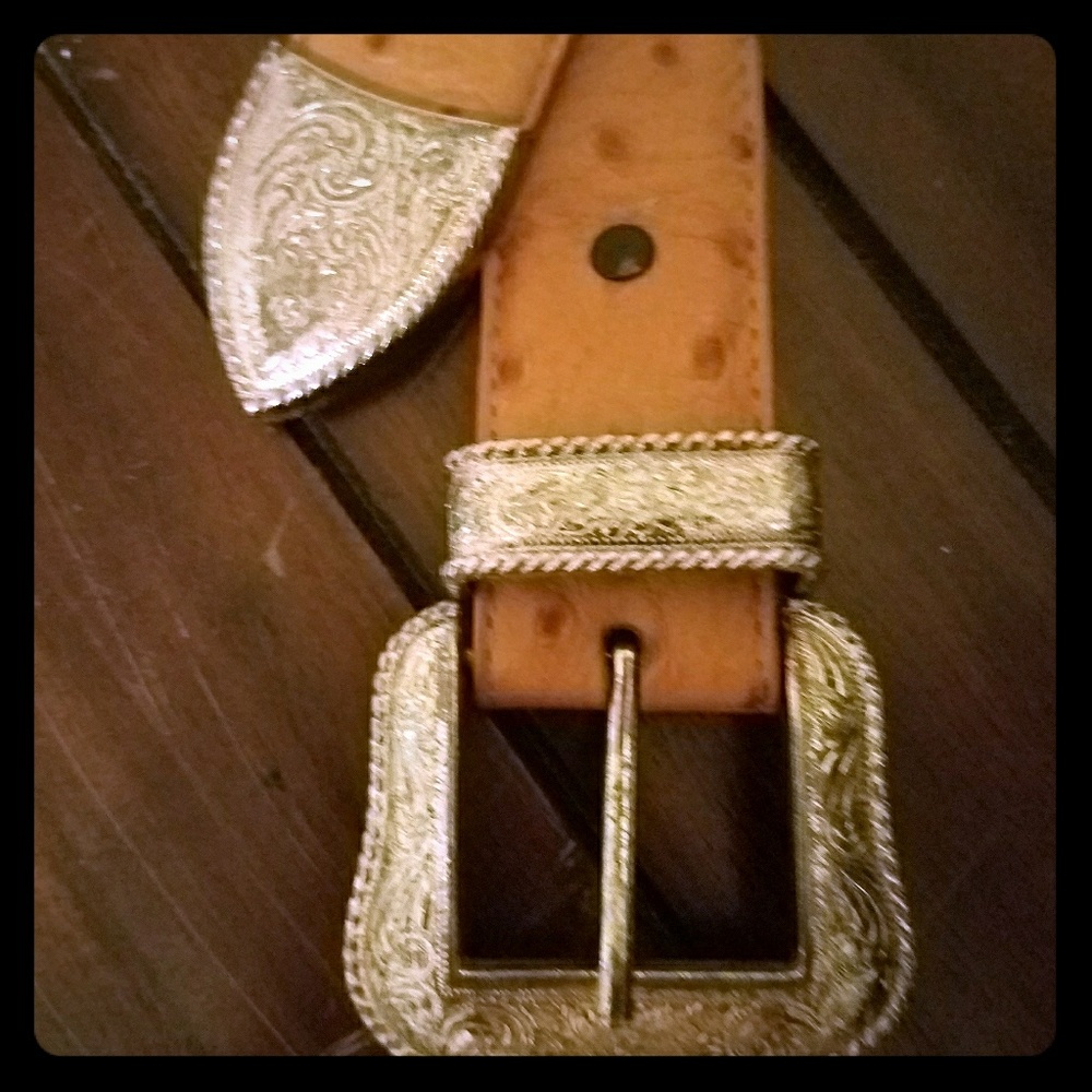 🤠🤠🤠🤠 Price Dropped🤠🤠🤠🤠Western belt