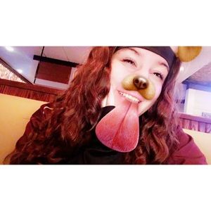 Meet your Posher, Stacia