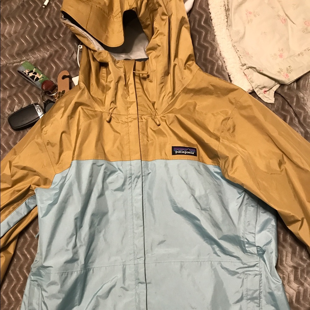 Women's Patagonia rain jacket